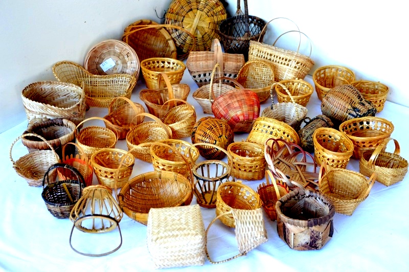 Miki Baskets & Bonbonniere